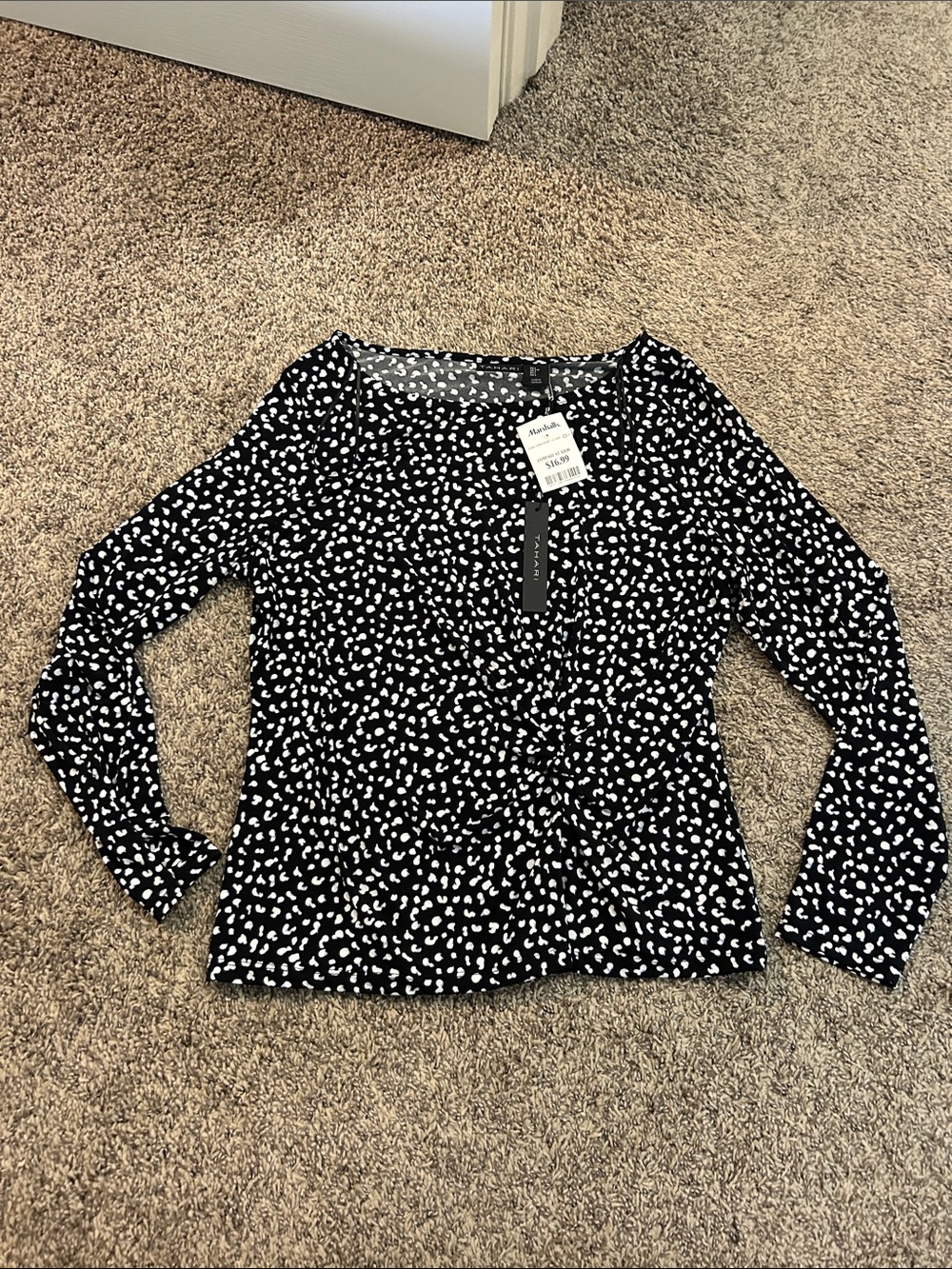 NWT Tahari Long Sleeve